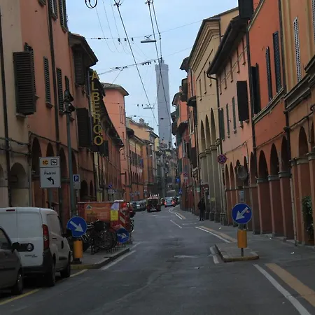 V Torre V Nigrisoli A Porta San Vitale *