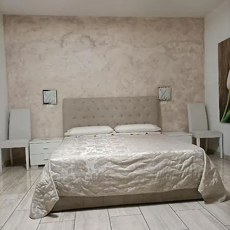 V Torre V Nigrisoli A Porta San Vitale Guest house *