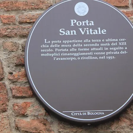 V Torre V Nigrisoli A Porta San Vitale Guest house *